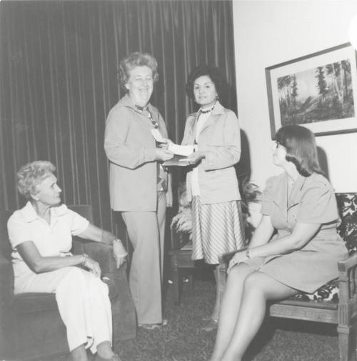 First Tickets For Tempe First Lady - Tempe Daily News - November 18, 1977