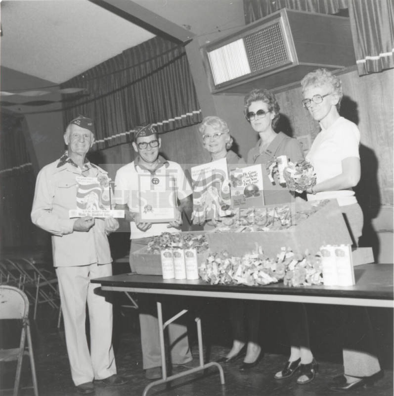 Poppy Days - Tempe Daily News - November 8, 1977