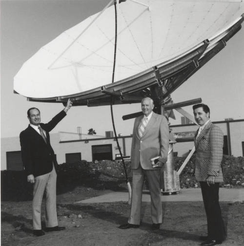 Cable Coming To Tempe - Tempe Daily News - November 1, 1977 (1 of 2)