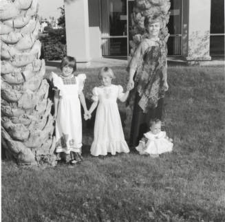 Fashions For Ladies - Tempe Daily News - November 12, 1977 - (1 of 2)