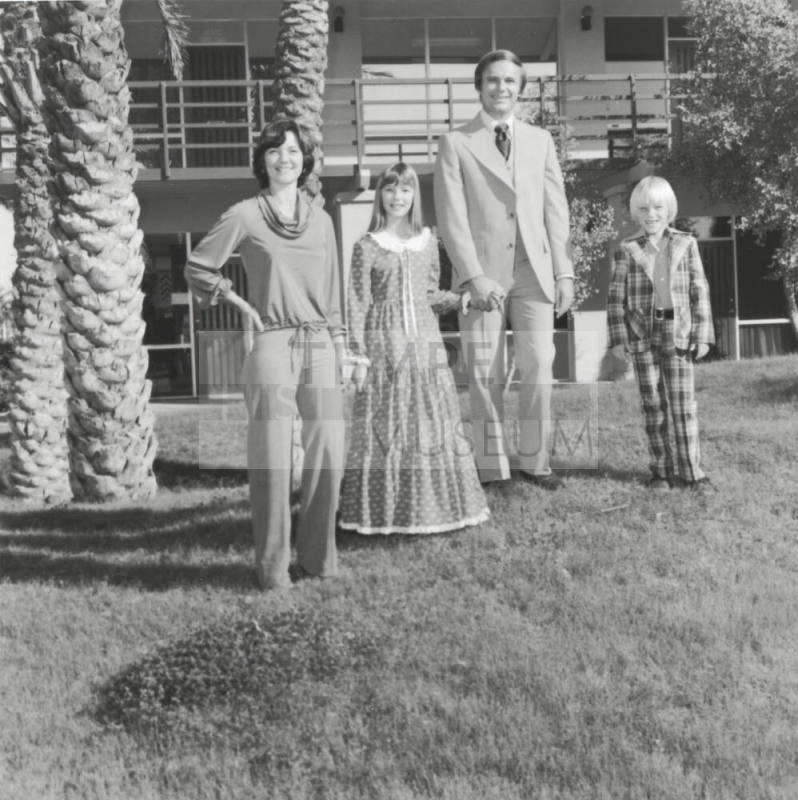 A Family Affair... - Tempe Daily News - November 17, 1977