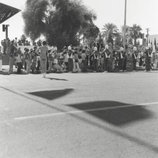 Lions 'n Lambs. - Tempe Daily News, November 12 1977