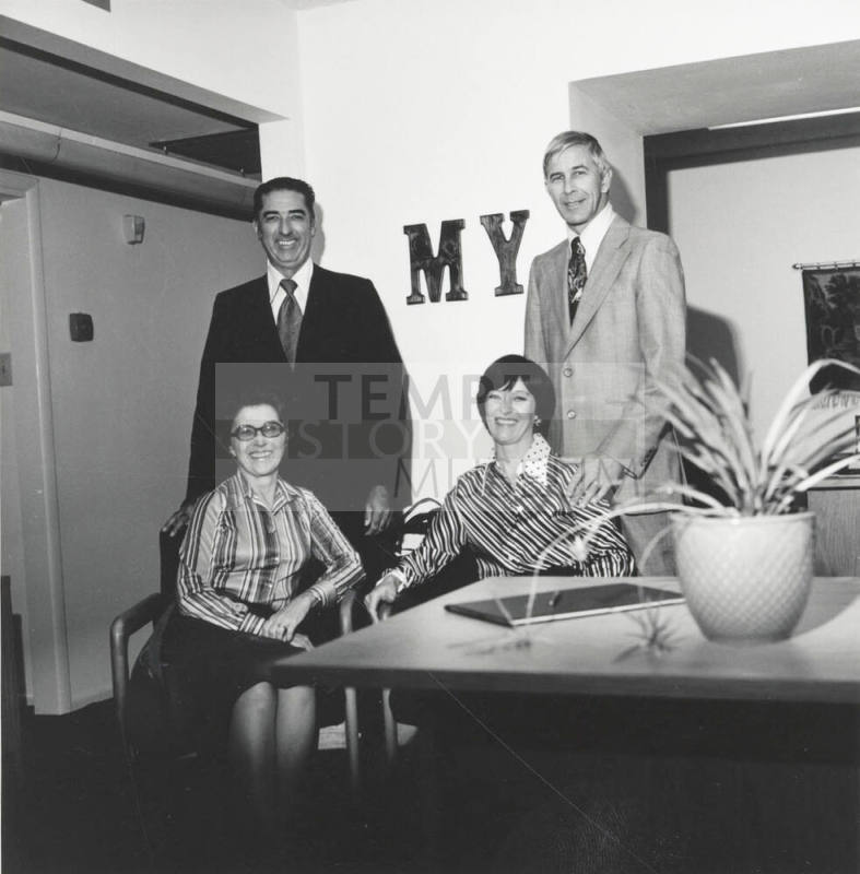 It's 'Their' Realty. - Tempe Daily News, November 16 1977