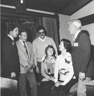 Getting A Good Word In. - Tempe Daily News, November 14 1977