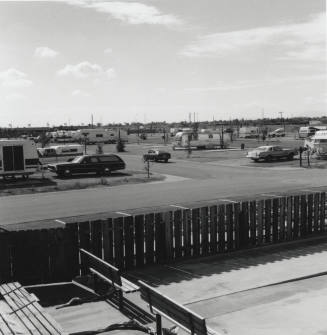 Travelers Paradise. - Tempe Daily News, November 10 1977