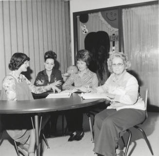Never Too Late To Learn - Tempe Daily News - November 18, 1977 - (1 of 2)