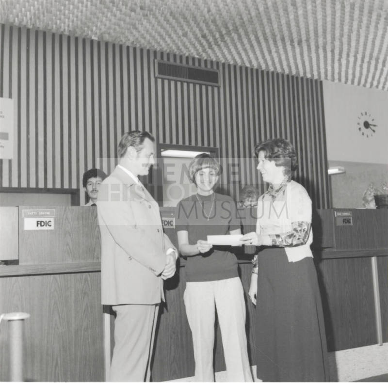 On The Right Path - Tempe Daily News - November 18, 1977 - (1 of 2)