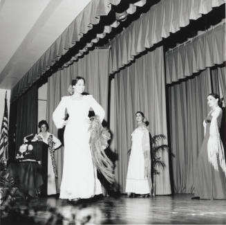 Unidentified Staged Event - November 1977 - (4 of 7)