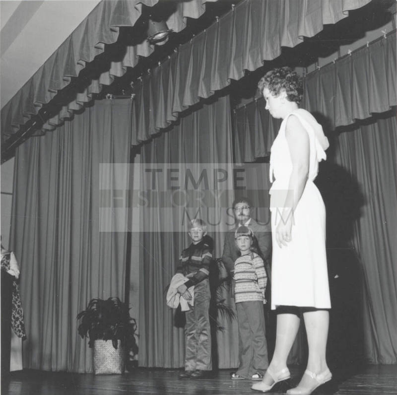 Unidentified Staged Event - November 1977 - (6 of 7)