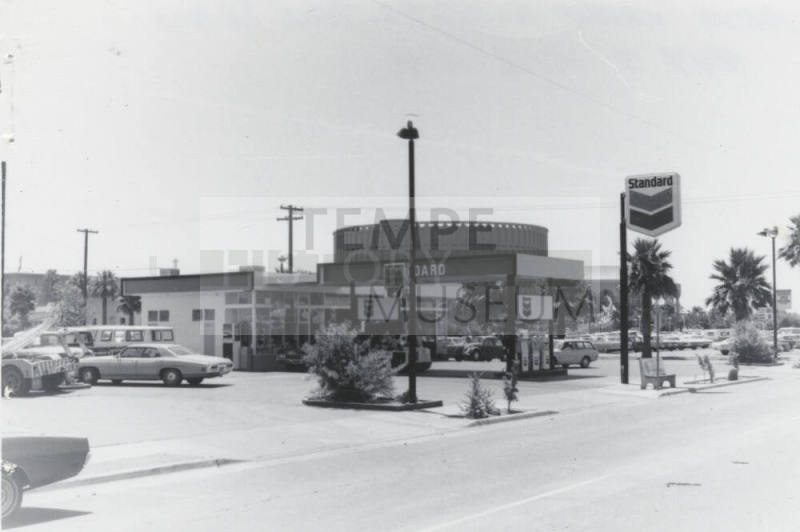 Standard Gasoline Station - 949 South Mill Avenue, Tempe, Arizona