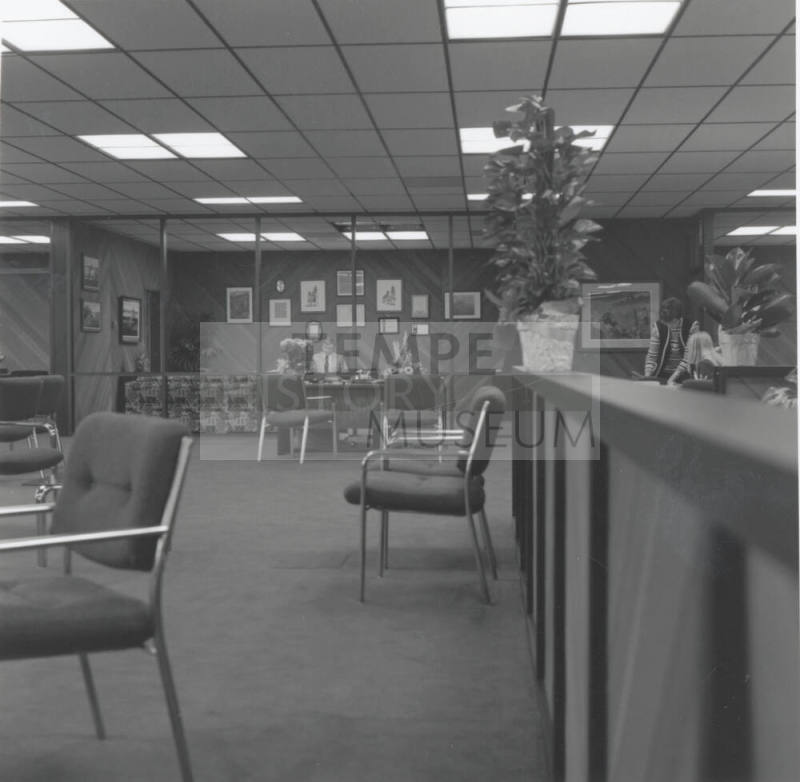 New Bank In Town, Tempe Daily News, Nov 25, 1977