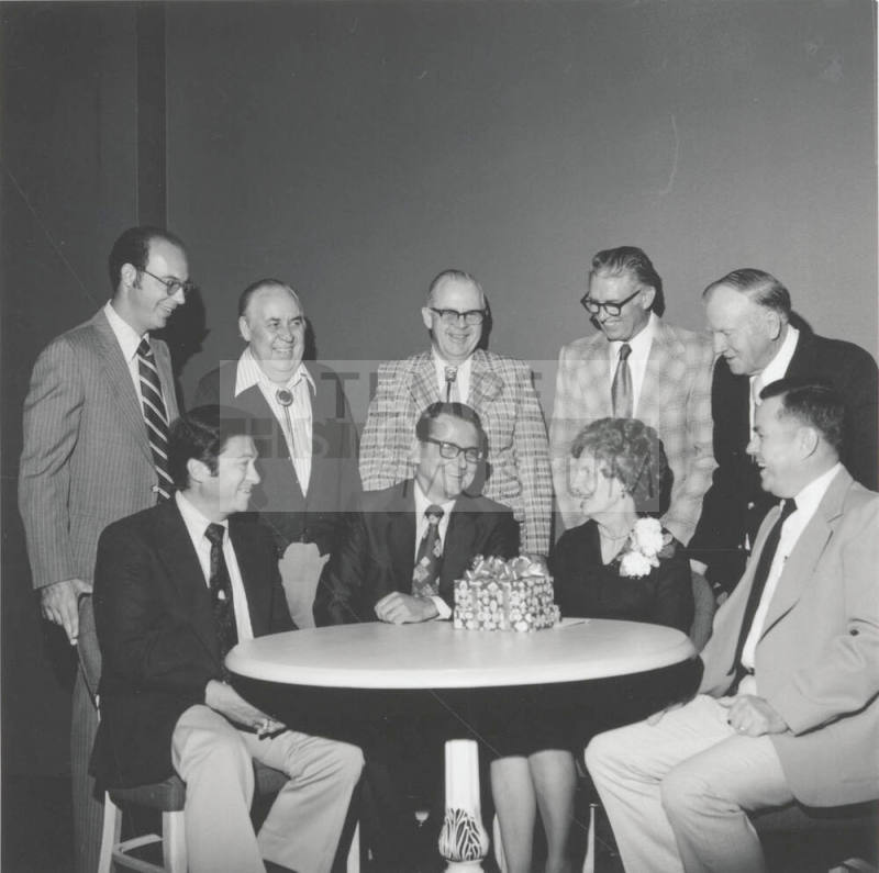 Farewell For Ellingson - Tempe Daily News - November 21, 1977