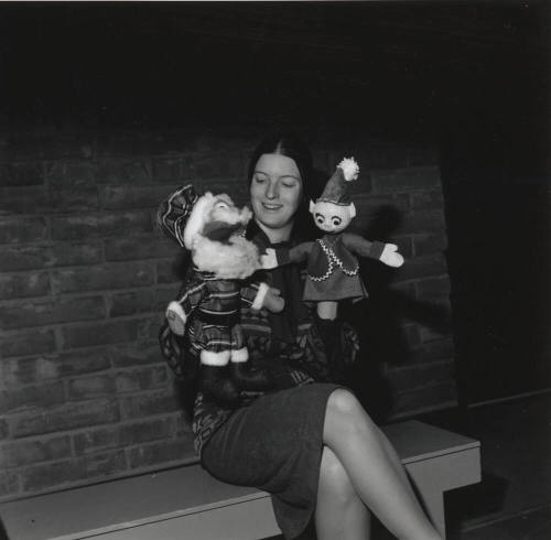 Pupets Ready For Christmas Too. - Tempe Daily News, December 5 1977