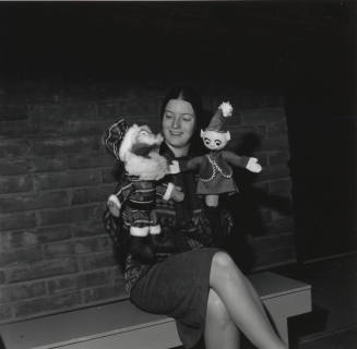 Pupets Ready For Christmas Too. - Tempe Daily News, December 5 1977