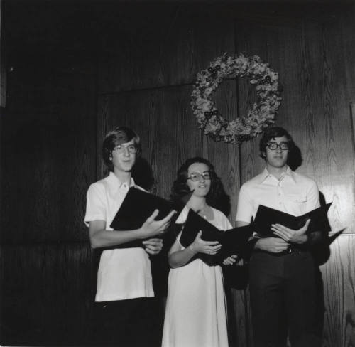 Joy Noise. - Tempe Daily News, December 10 1977