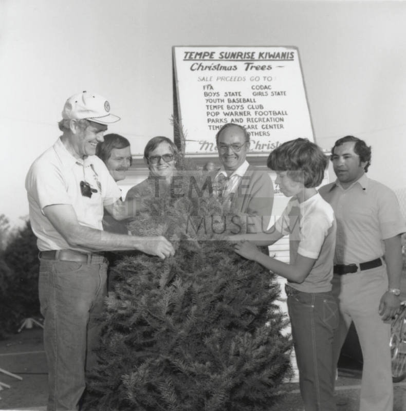 Giving The Old Sales Pitch, Dec 6 1977