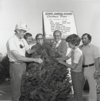 Giving The Old Sales Pitch, Dec 6 1977