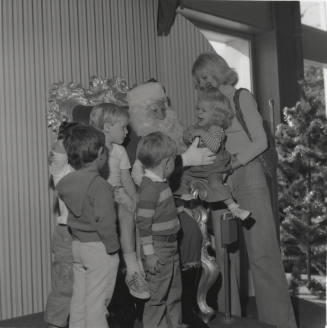 Ho Ho Ho!, Tempe Daily News, Dec 14, 1977