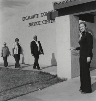 The Walking is Great - Tempe Daily News 12/17/1977
