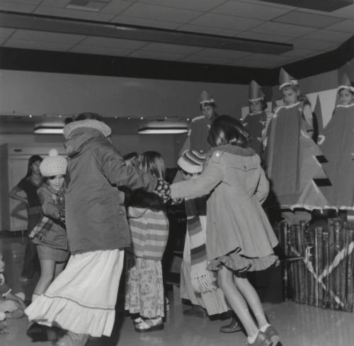When It 'Snows' In Arizona - Tempe Daily News 12/15/1977