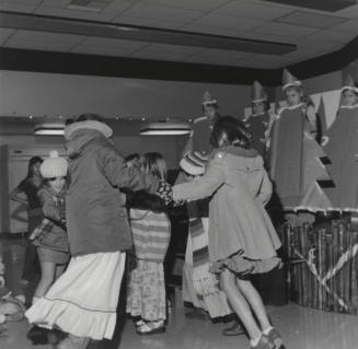 When It 'Snows' In Arizona - Tempe Daily News 12/15/1977
