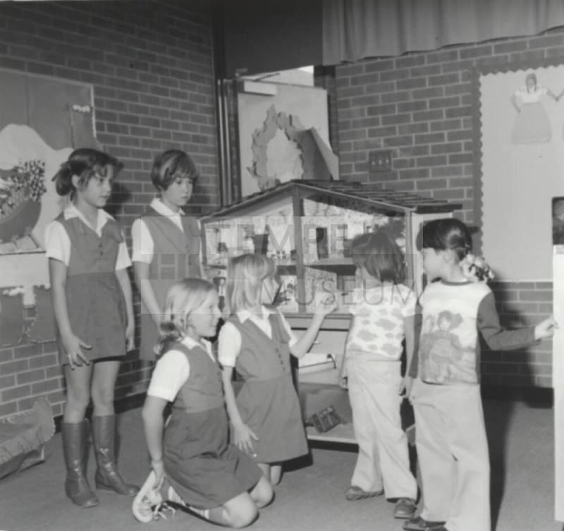 House For Bluebirds - Tempe Daily News 12/26/1977