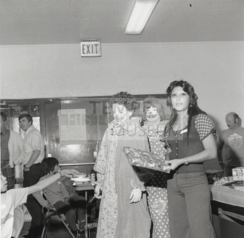 Volunteers Entertain Children