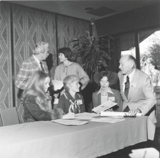 Discussing The Finer Things In Life, Tempe Daily News, Jan 1978