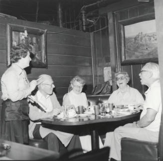 Restaurant scene, Jan 1978