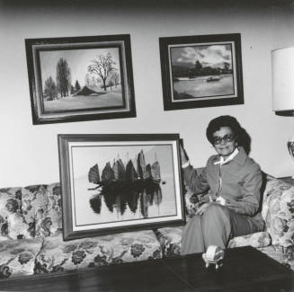 Showing Sunday - Tempe Daily News, January 1978