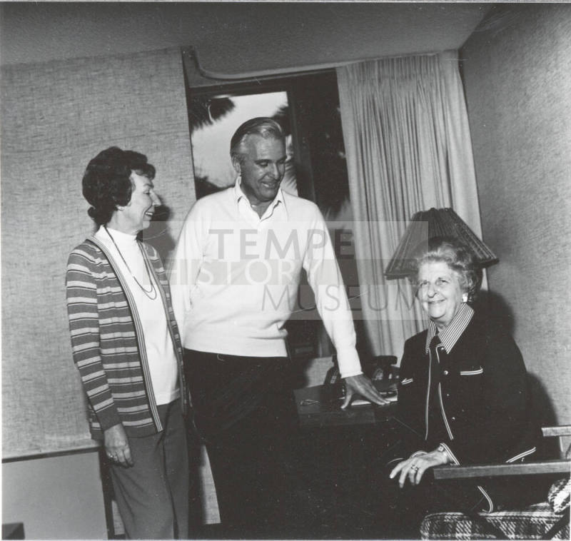 Sharing Flying Adventures - Tempe Daily News - January 21, 1978