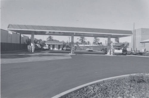 Shell Gasoline Station - 2000 South Mill Avenue, Tempe, Arizona