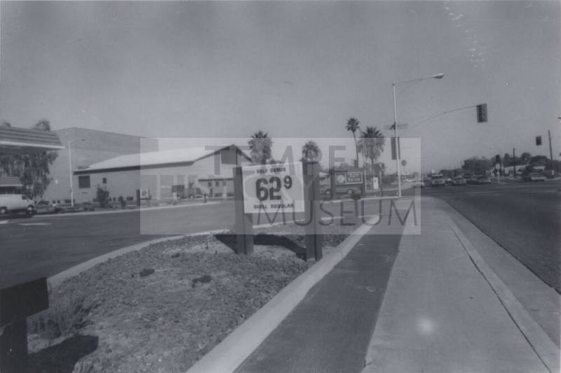 Shell Gasoline Station - 2000 South Mill Avenue, Tempe, Arizona
