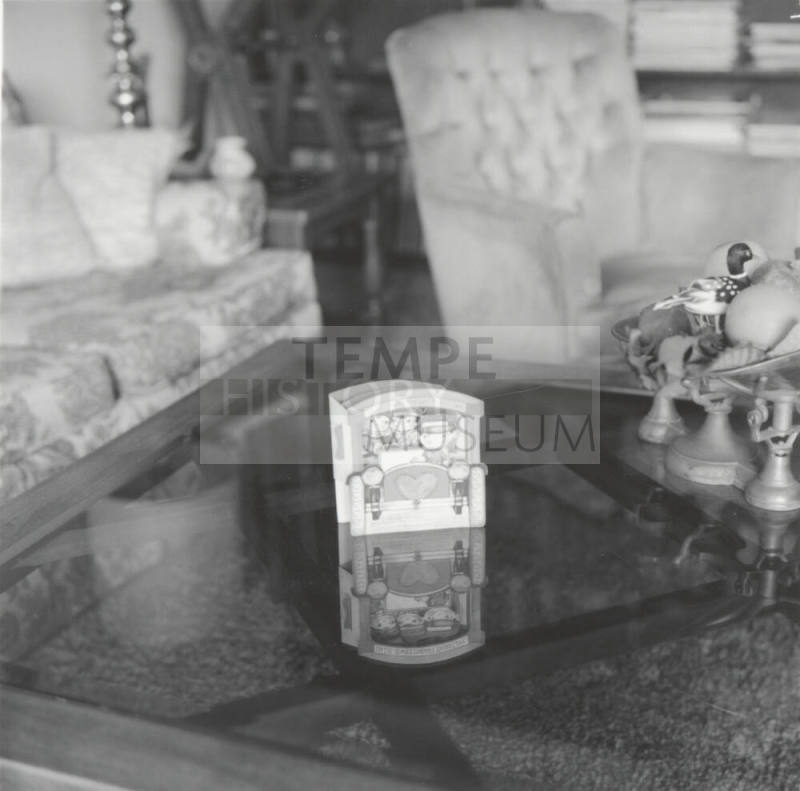 Object on table, Jan 1978