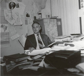 Pondering the Panama. - Tempe Daily News, Febuary 9 1978