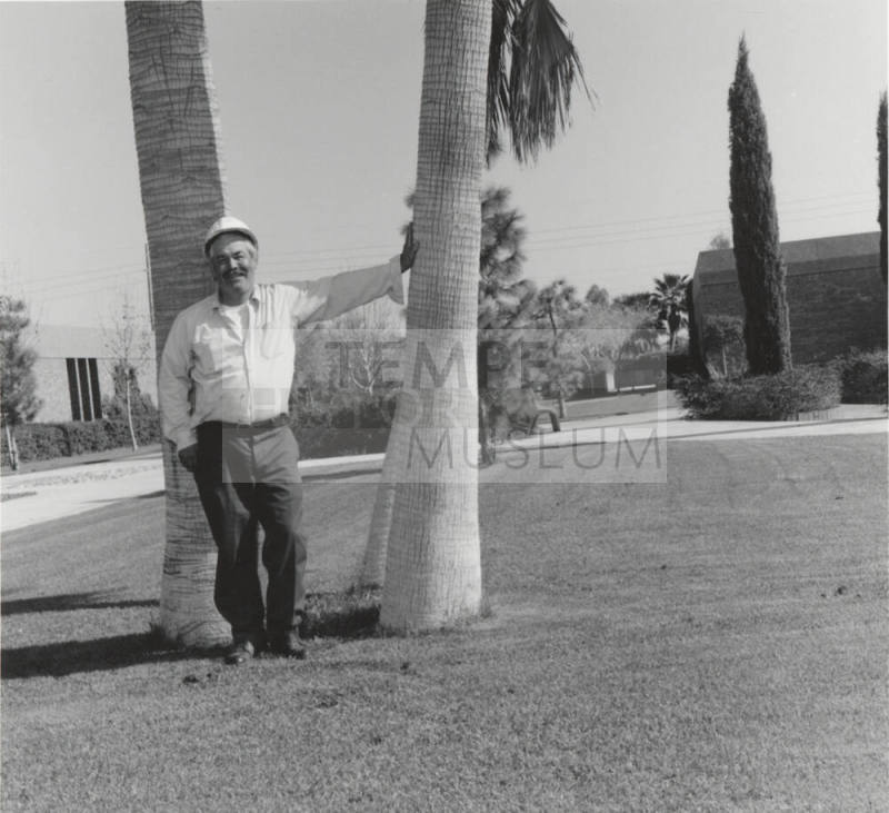 Pride in Gardening. - Tempe Daily News , Febuary 22 1978