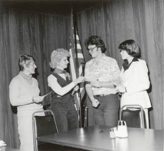 Tops in Tap... - Tempe Daily News, Febuary 8 1978