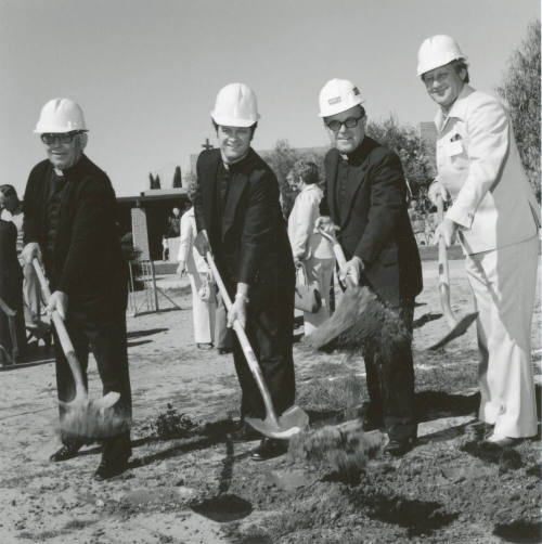Digging In - Tempe Daily News - February 25, 1978 - (1 of 2)
