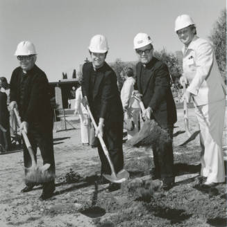 Digging In - Tempe Daily News - February 25, 1978 - (1 of 2)
