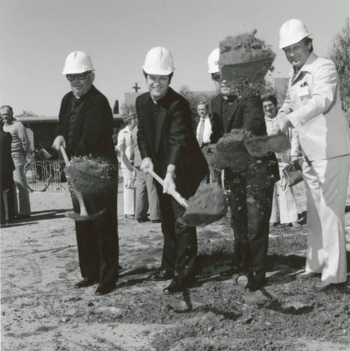 Digging In - Tempe Daily News - February 25, 1978 - (2 of 2)