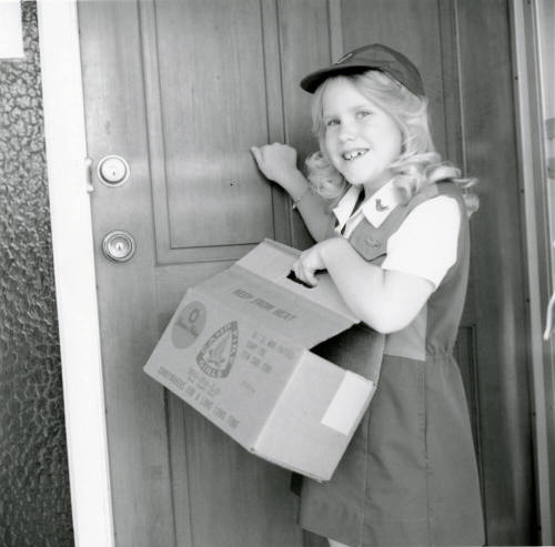 Super Salesgirl - Tempe Daily News - March 9, 1978