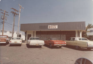 Dan-T's - 3300 South Mill Avenue, Tempe, Arizona