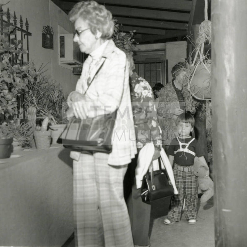 Cactus Show Opens - Tempe Daily News - March 16, 1978 - (1 of 3)