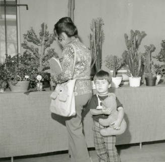 Cactus Show Opens - Tempe Daily News - March 16, 1978 - (2 of 3)