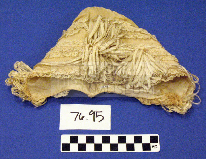 Infant's Bonnet