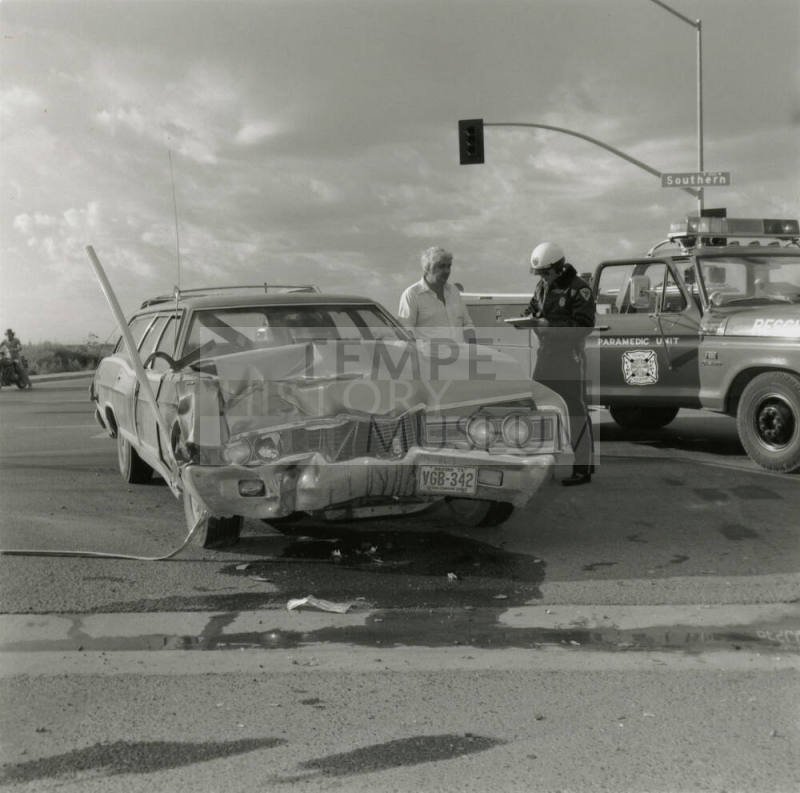 Unidentified Collision - Ford Thunderbird & Ford Station Wagon - (2 of  5)