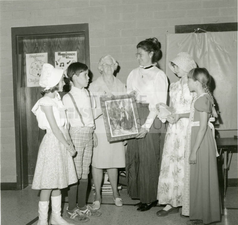 Days Of Yore Re-Visited -- Tempe Daily News, April 7, 1978