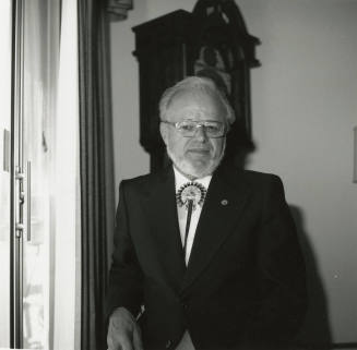 Tempe's Citizen of The Year:  Art Livingston - Tempe Daily News - April 11, 1978 - (1 of 2)