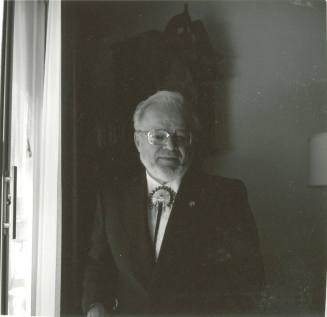 Tempe's Citizen of The Year:  Art Livingston - Tempe Daily News - April 11, 1978 - (2 of 2)