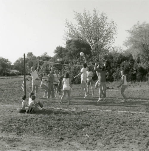 Marathon - Tempe Daily News - April 15, 1978